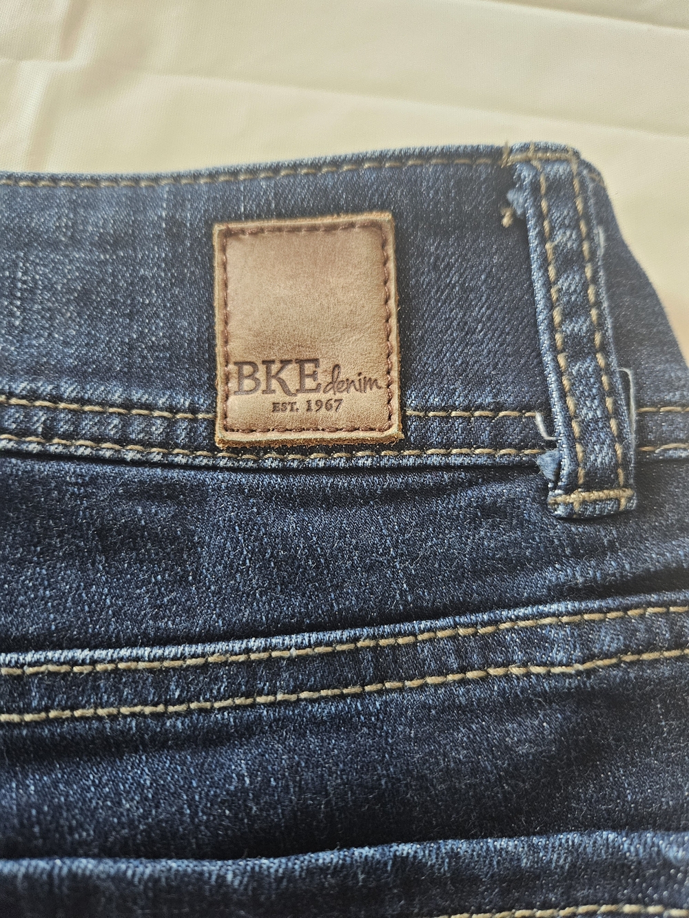 BKE Women Indigo Dark Blue Jeans, Audrey Boot Cut Mid Rise Slim Fit 28 X 33 1/2
